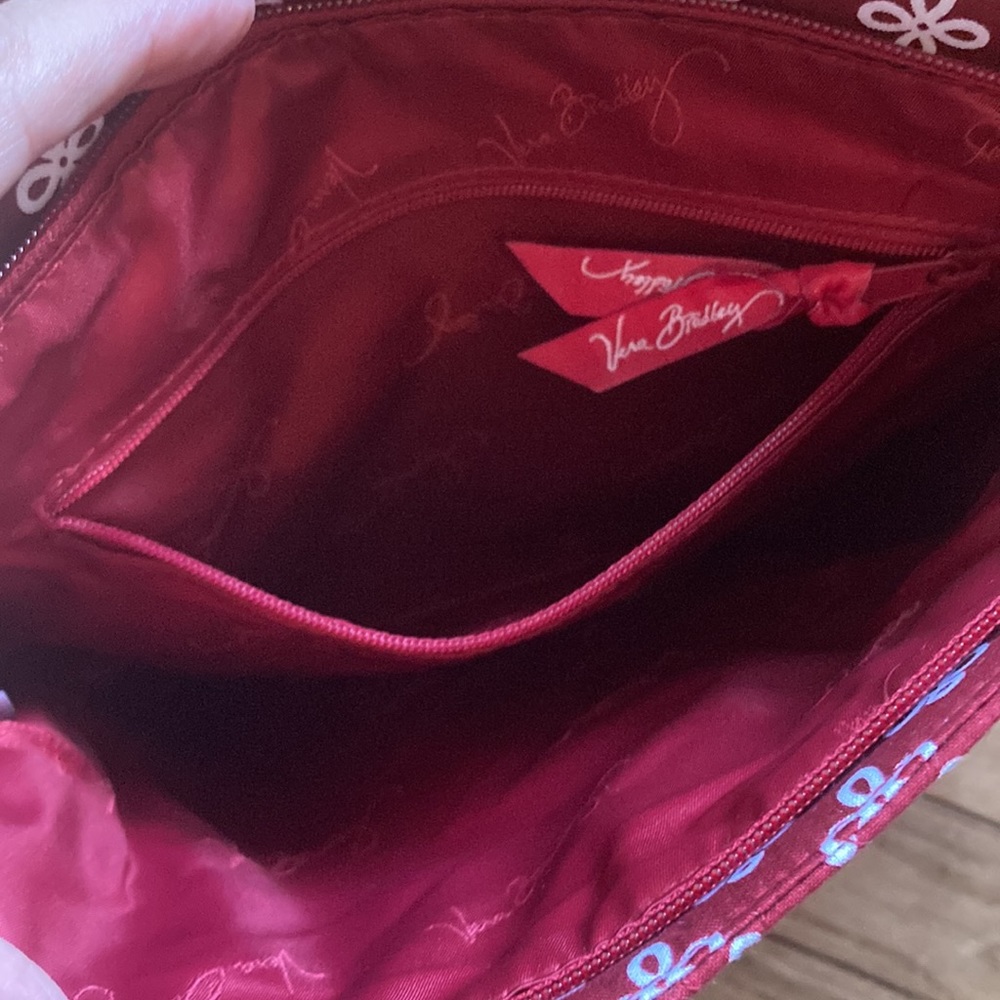 Vera Bradley Indiana University Triple Zip Hipster Purse NWT $90 Crossbody Bag - Picture 6 of 8